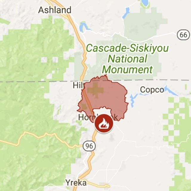 👨‍🚒 Current #CalFire map of the #klamathonfire which is 30% contained at 35,250 acres as of a few hours ago. 0% containment on North and West sides. Doesn’t look good for Hilt. 
STAY AWAY FROM MY ASHLAND, YOU FIRE. 🔥